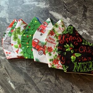 4 pack of Christmas child mask with free gift!